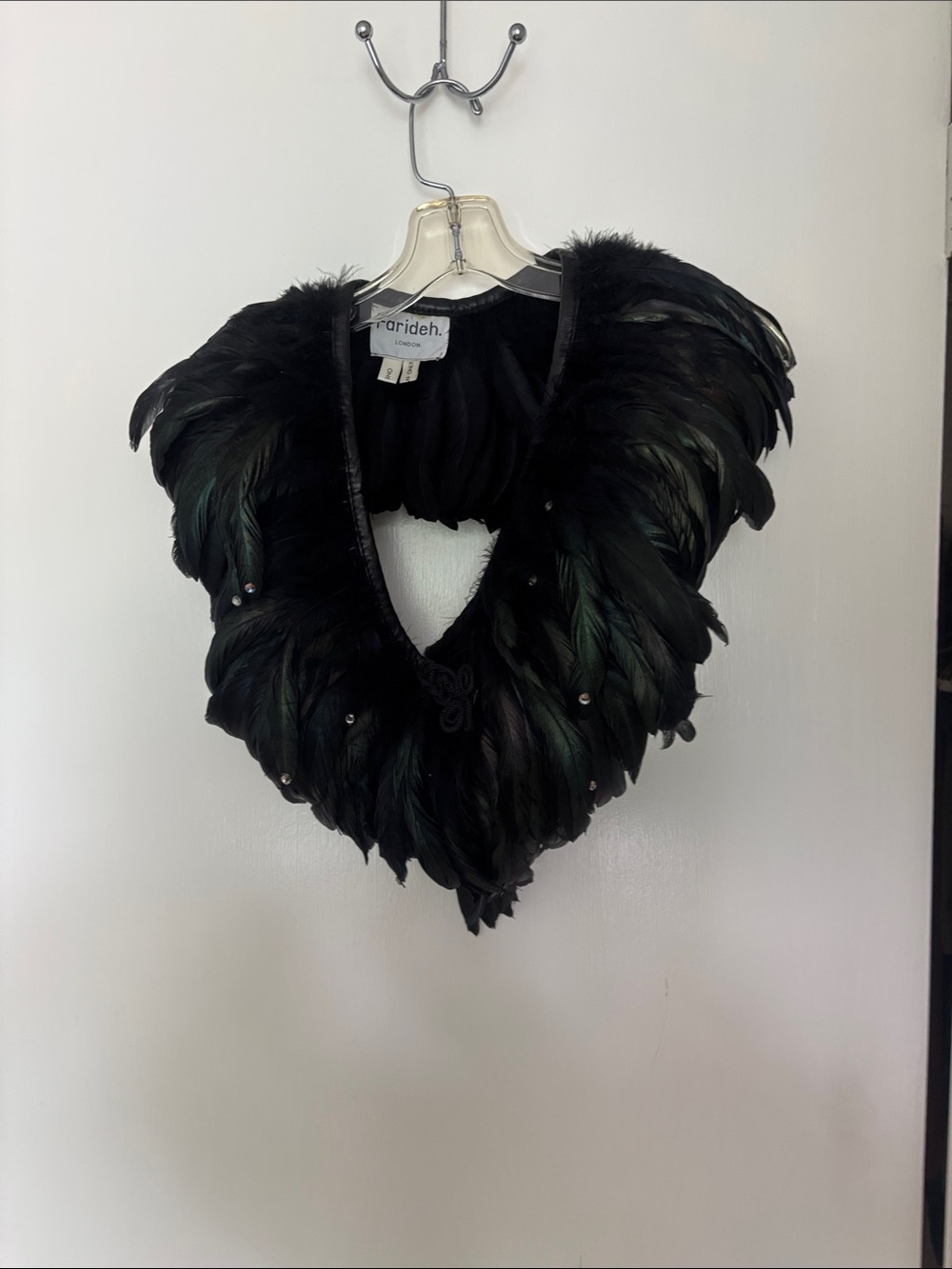 Larideh Black Feather Collar Statement Accessory